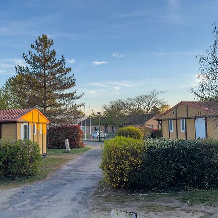 Onlycamp Camping Le Champ D'Ete Reyssouze Dış mekan fotoğraf