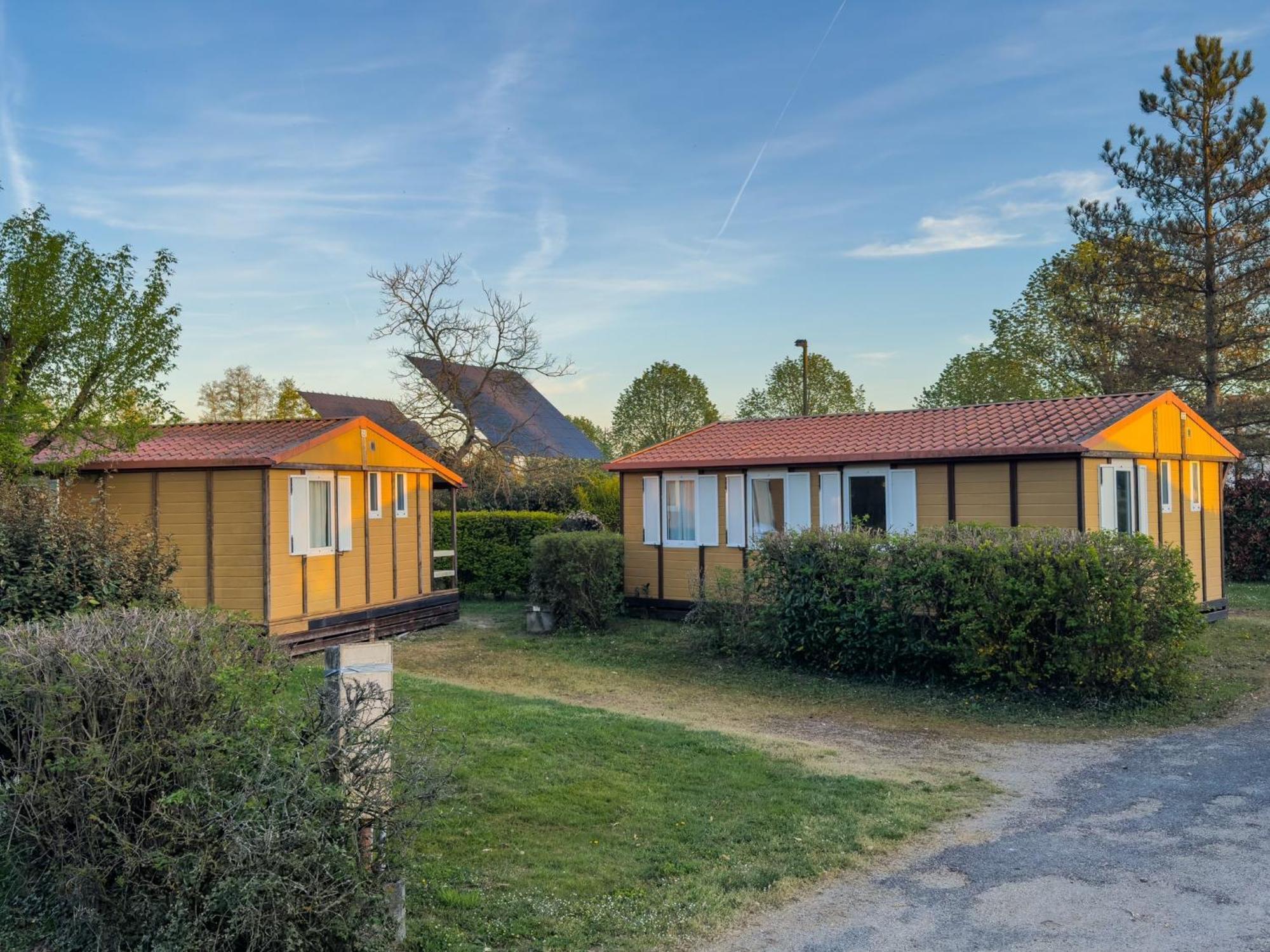 Onlycamp Camping Le Champ D'Ete Reyssouze Dış mekan fotoğraf